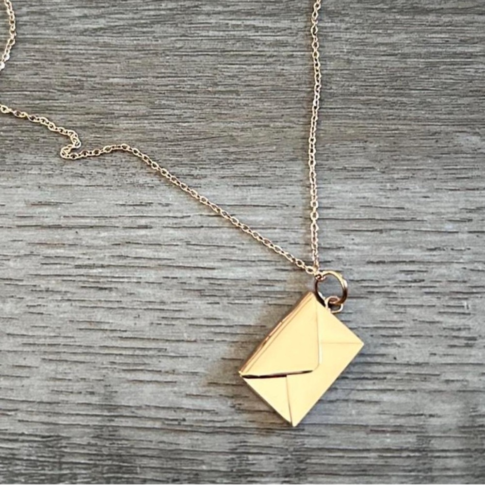 Gold Envelope Pendant Necklace Love Note Letter Wife Girlfriends Friend Gifts - Picture 2 of 3